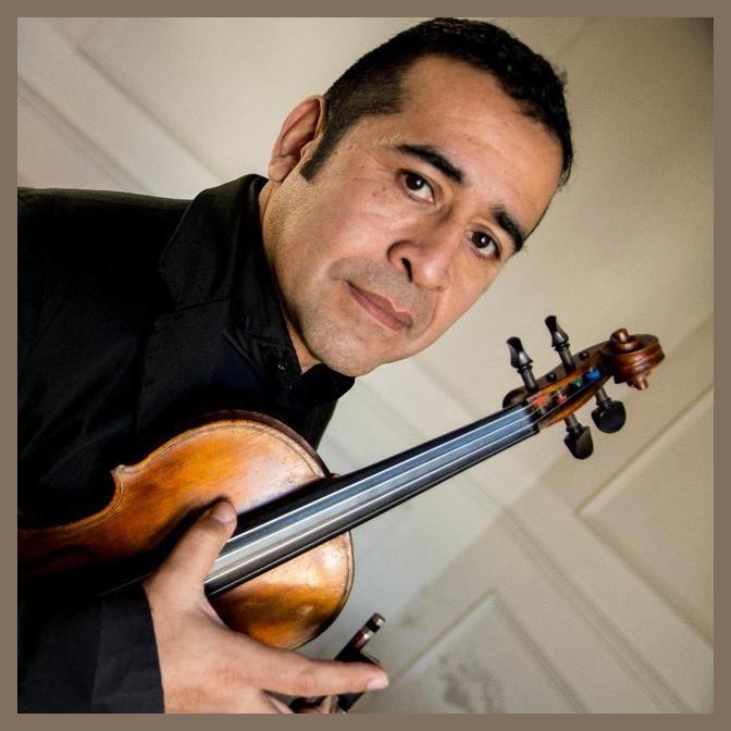 Nestor Garnica photo 1