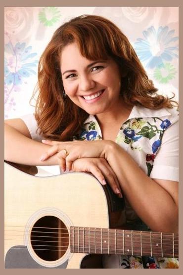 Neyde Dias photo 1