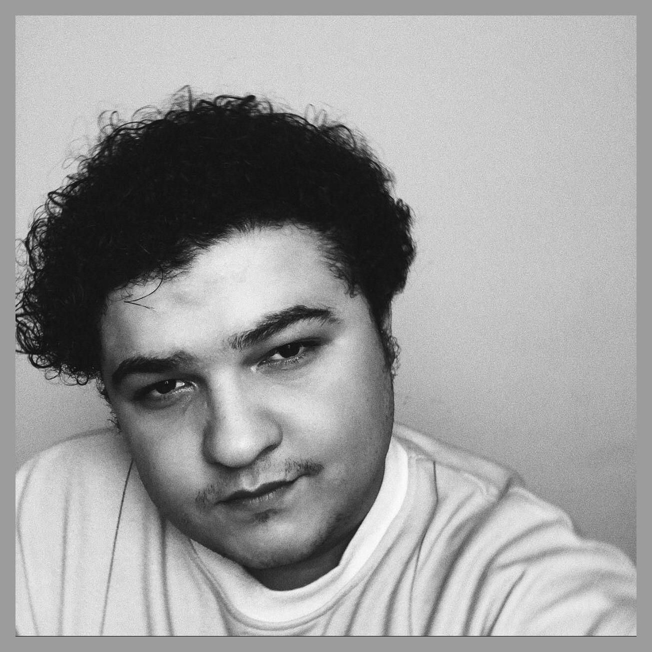 Nick Almeida photo 1