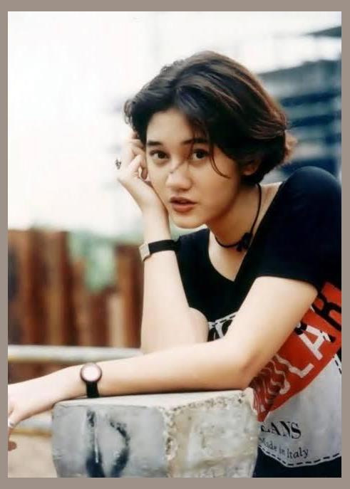 Nike Ardilla photo 1