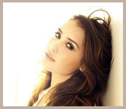 Nikki Flores photo 1