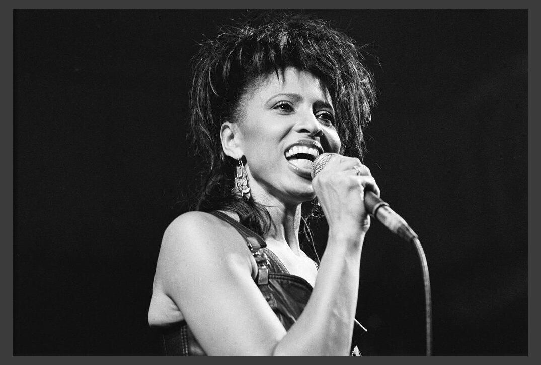 Nona Hendryx photo 1