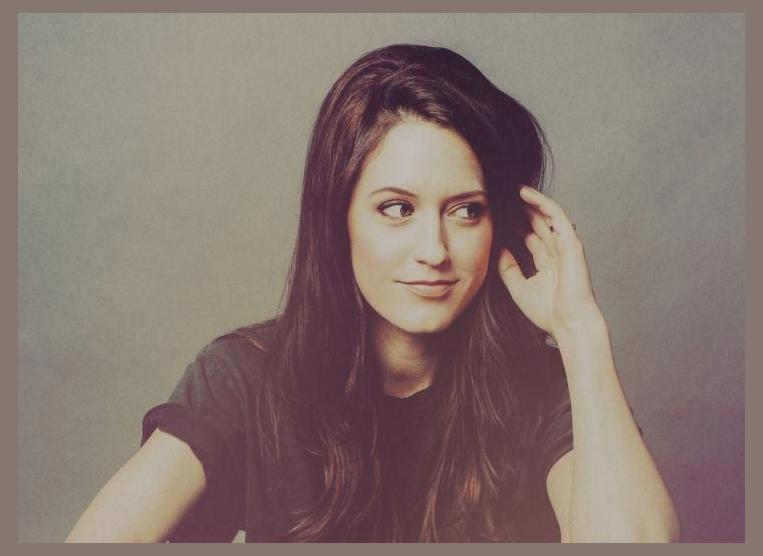 Natalie Taylor photo 1