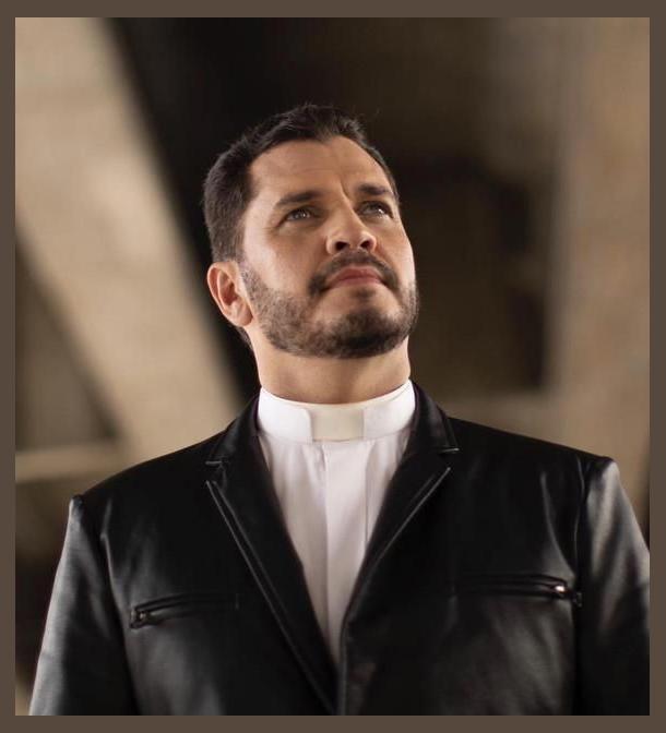 Padre Anderson Gomes photo 1