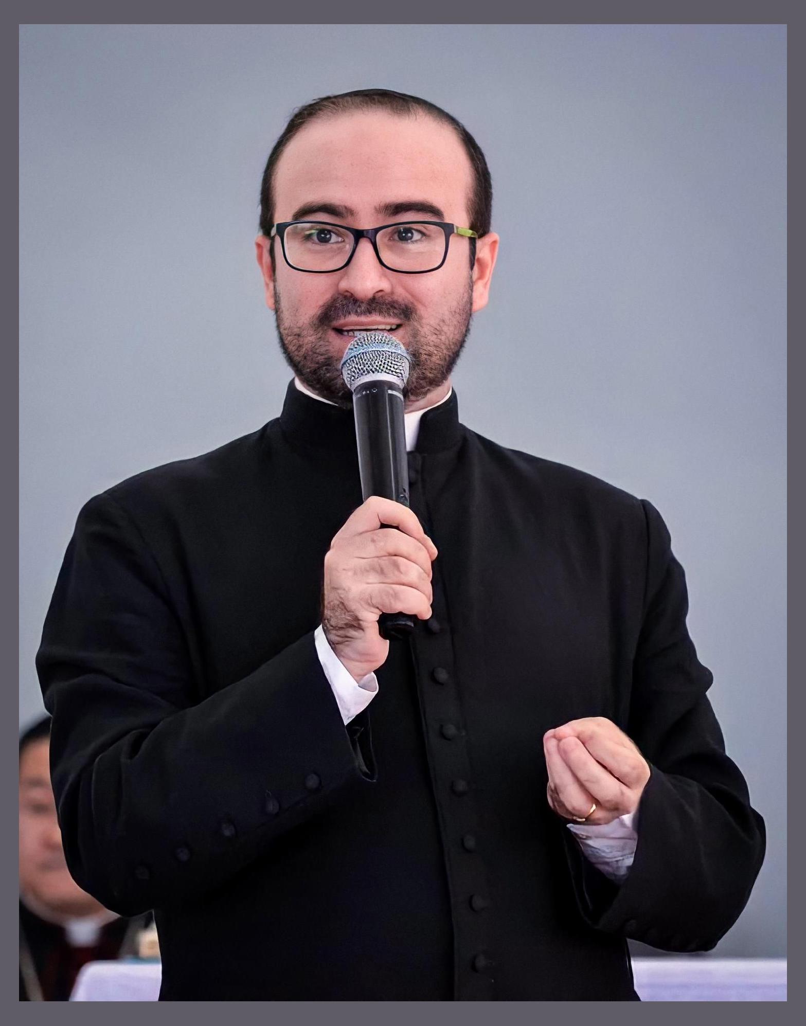 Padre Wagner Ruivo photo 1