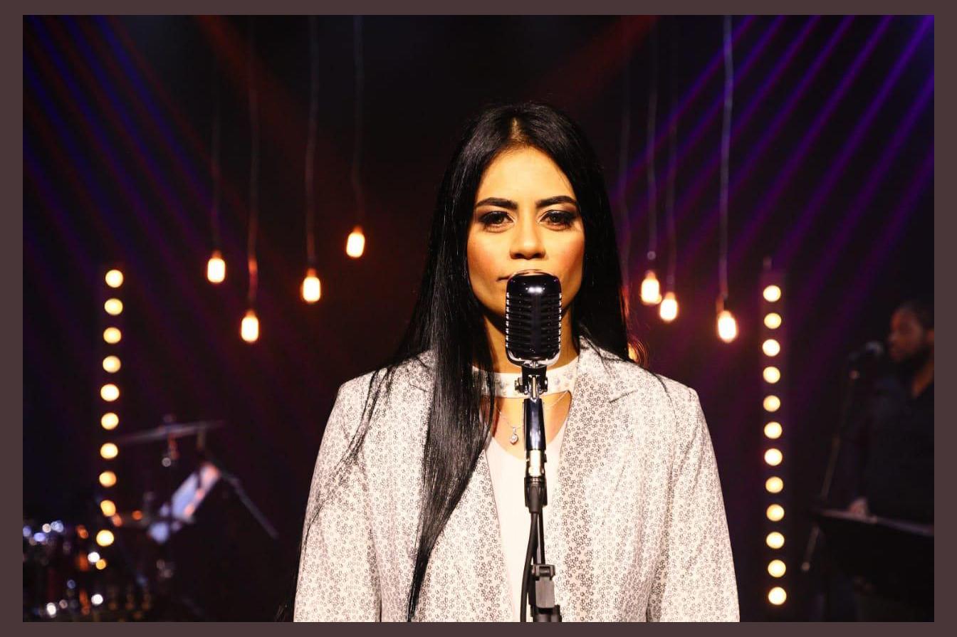 Pamela Rodrigues photo 1