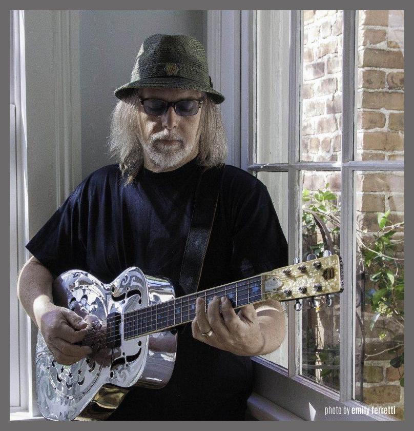 Papa Mali photo 1
