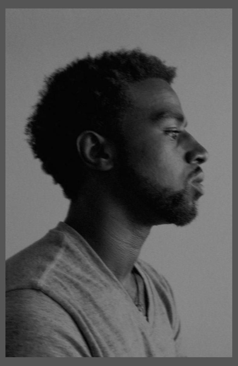 Paris Jones photo 1