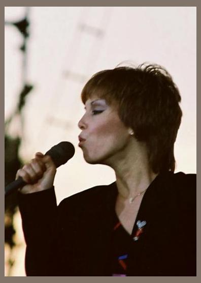 Pat Benatar photo 1