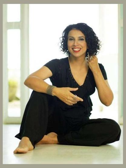 Paula Morelenbaum photo 1