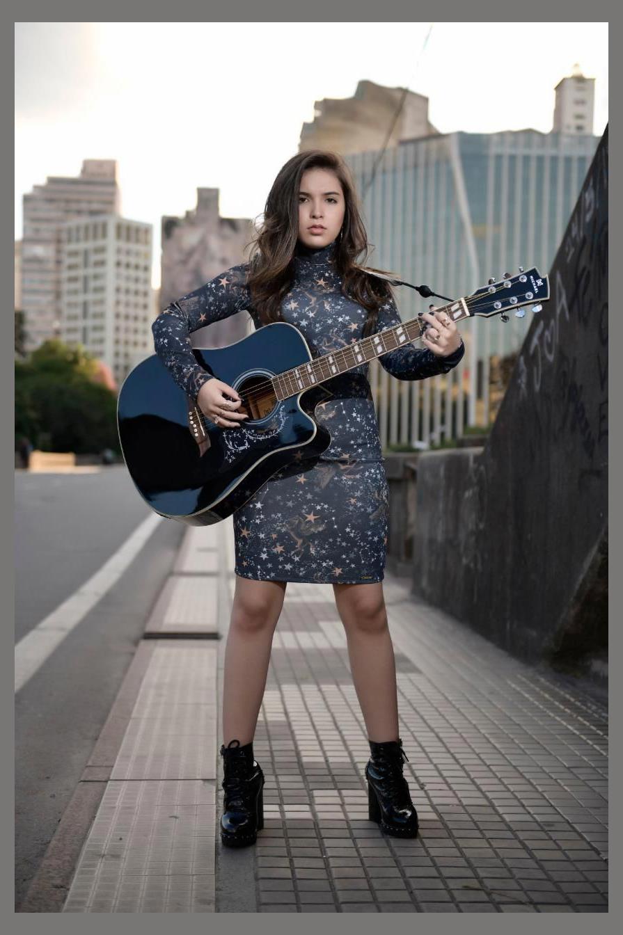 Polly Angel photo 1