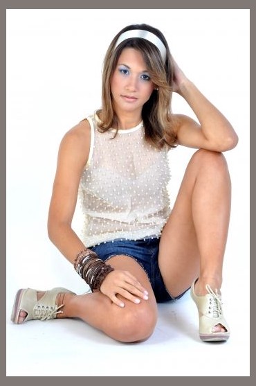 Pollyanna Alves photo 1