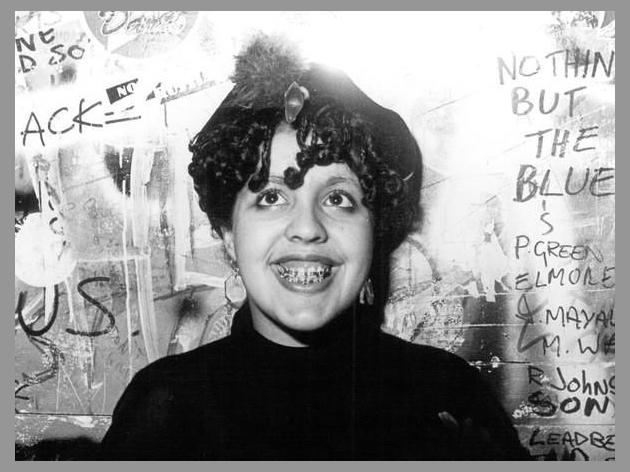 Poly Styrene photo 1