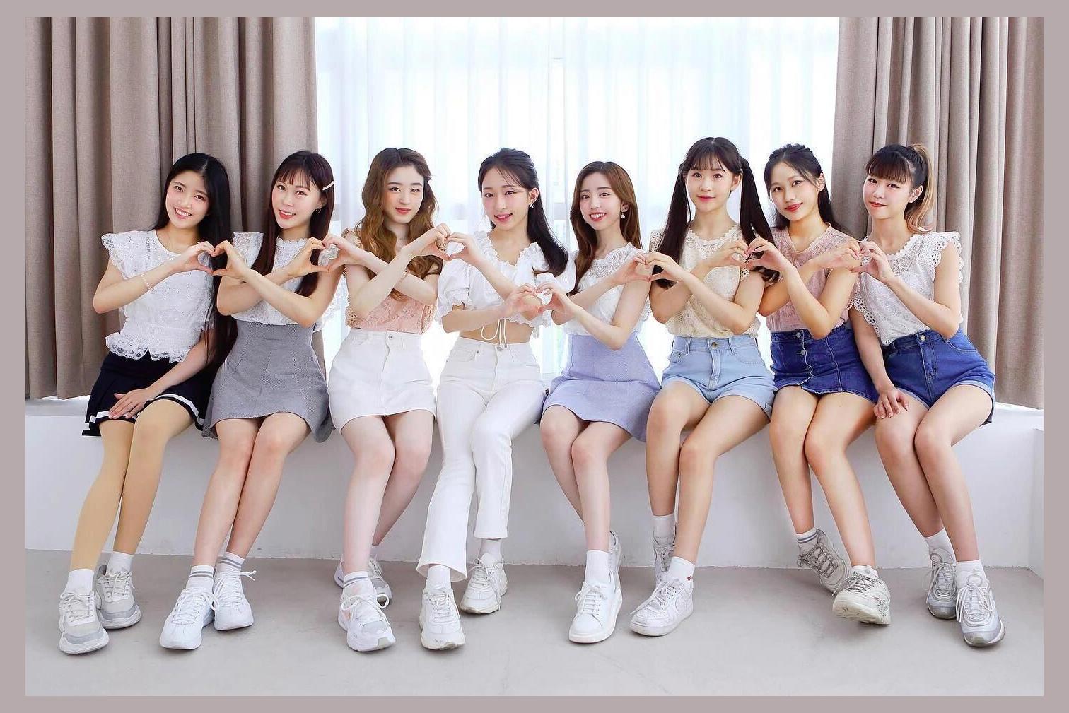 PoshGirls photo 1