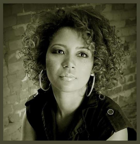 Priscila Cruz photo 1