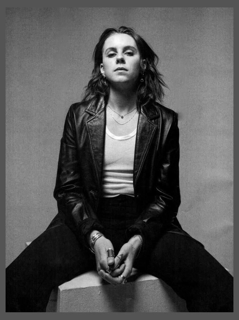 PVRIS photo 1