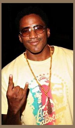 Q-Tip photo 1