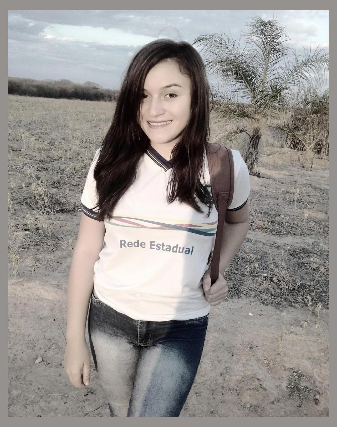 Rafhaellah Alves photo 1