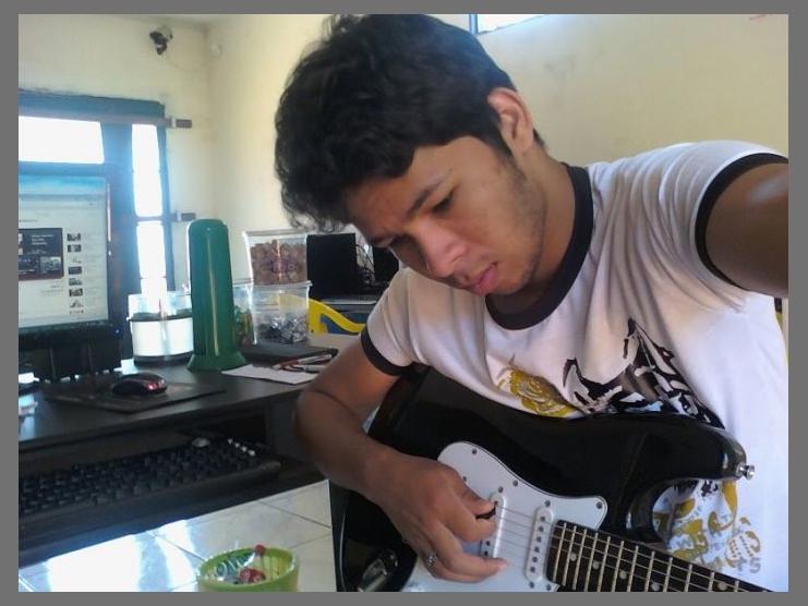 Rafinha Oliveira photo 1