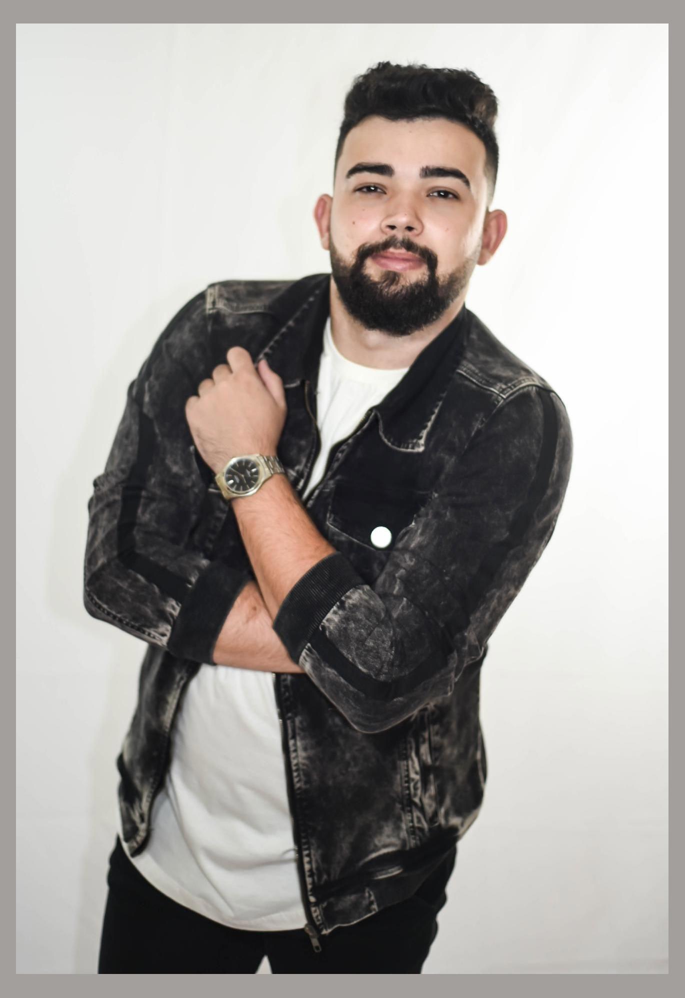 Raylan Oliveira photo 1