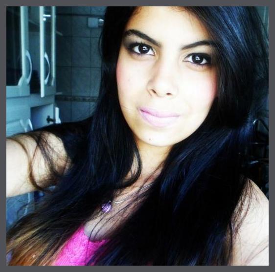 Rebeca Queiroz photo 1