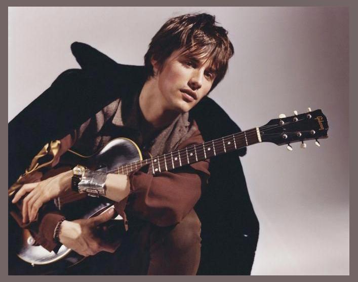 Reeve Carney photo 1