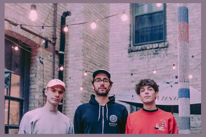Remo Drive photo 1