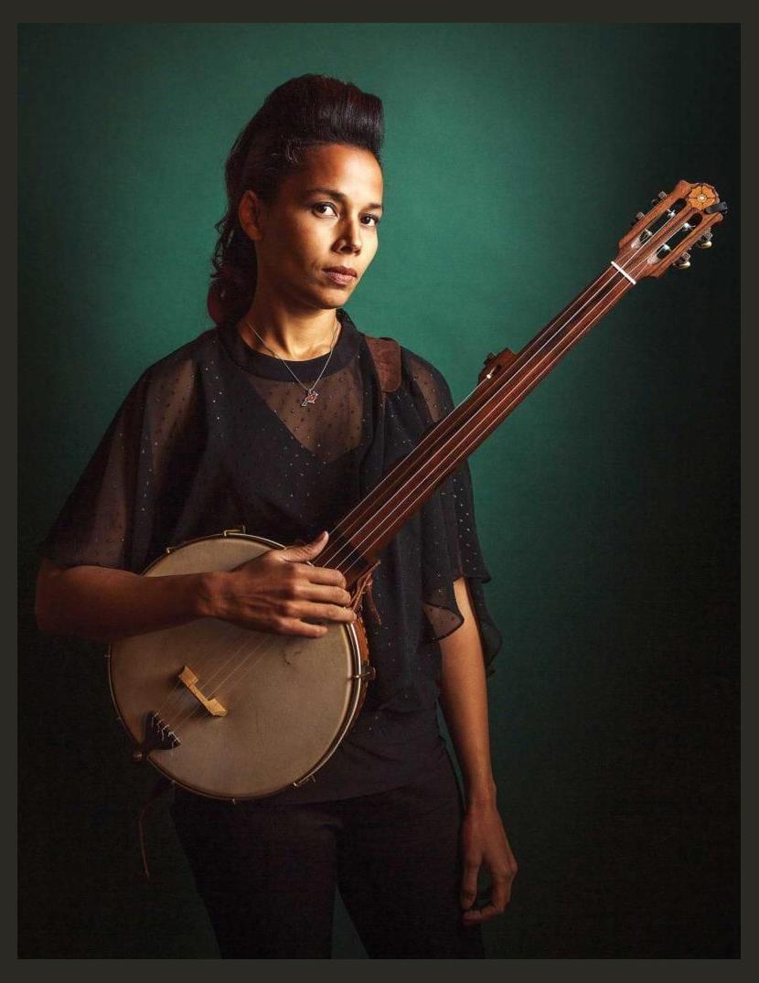 Rhiannon Giddens photo 1