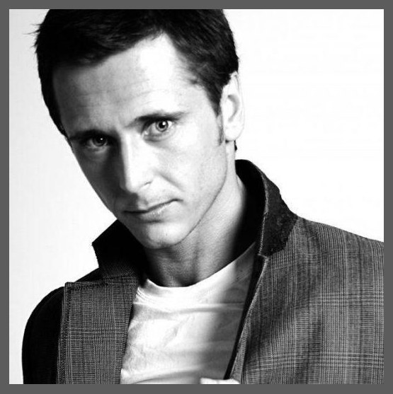 Ritchie Neville photo 1