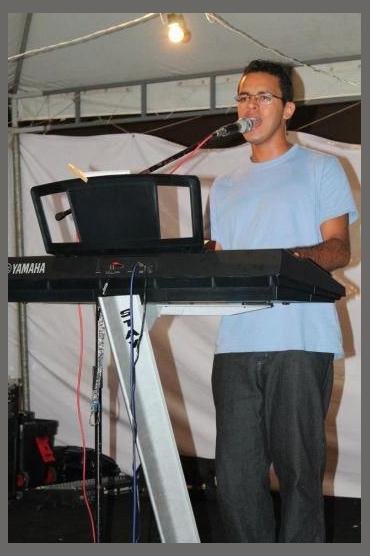 Roberto Junior photo 1