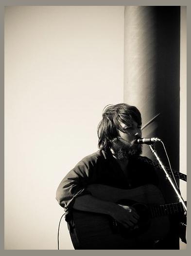 Robin Pecknold photo 1