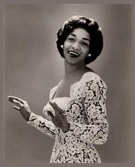 Salena Jones photo 1