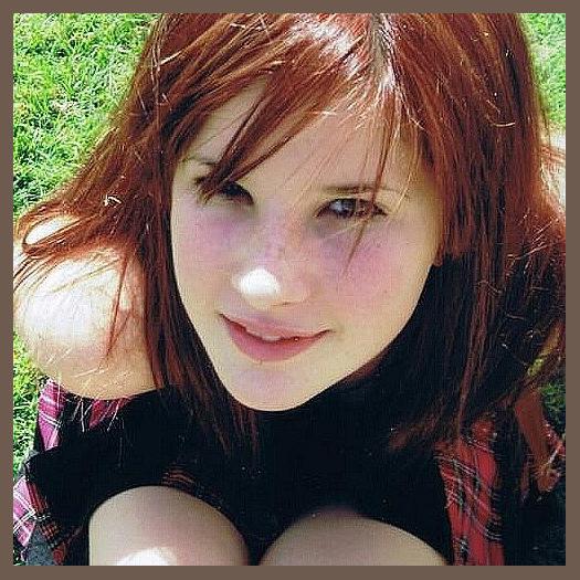 Samantha Moore photo 1