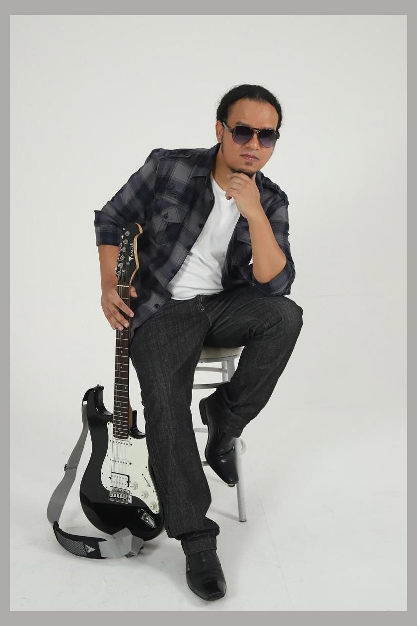SAMUEL YURI photo 1