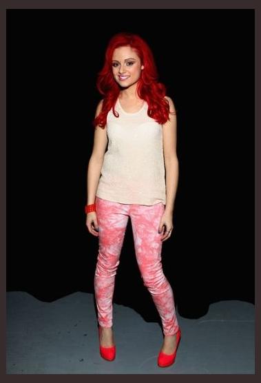 Sarah De Bono photo 1