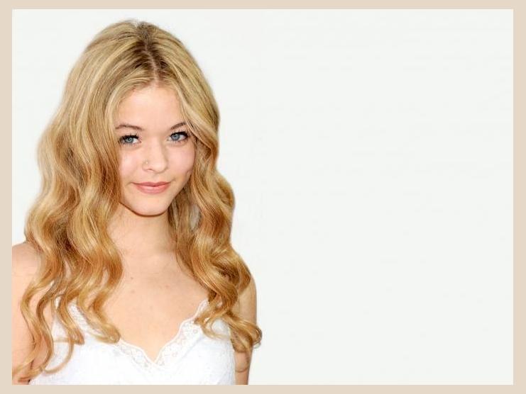 Sasha Pieterse photo 1