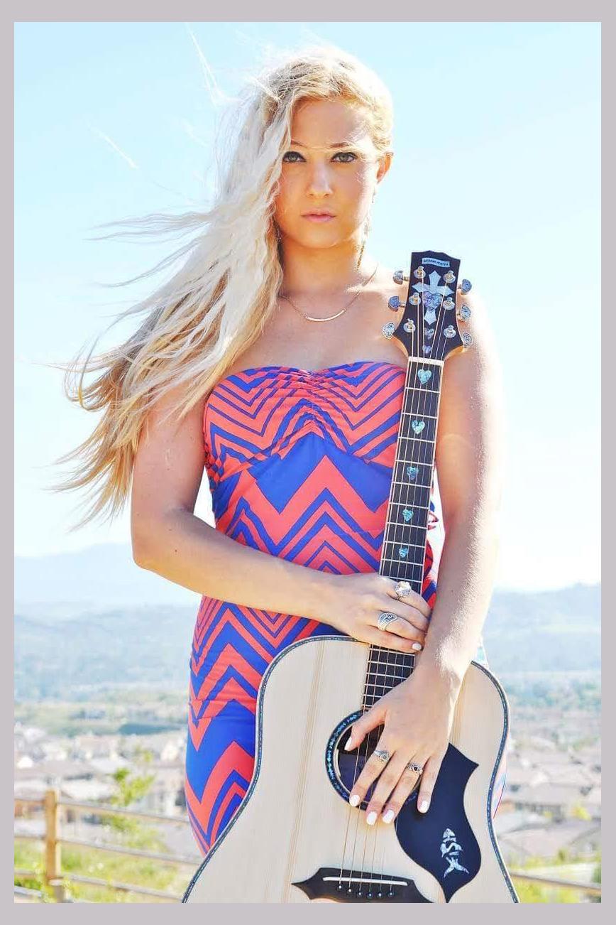 Serena Foster photo 1