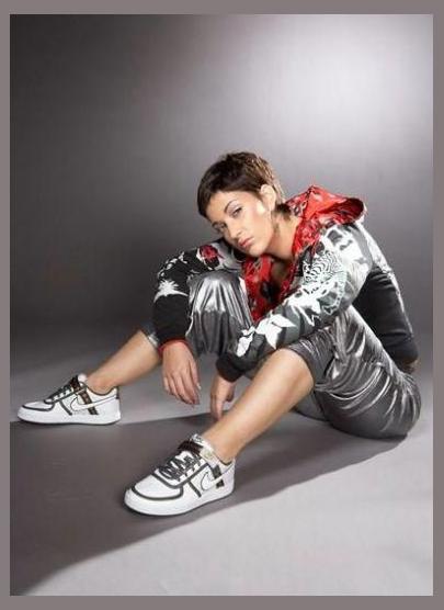Sheryfa Luna photo 1