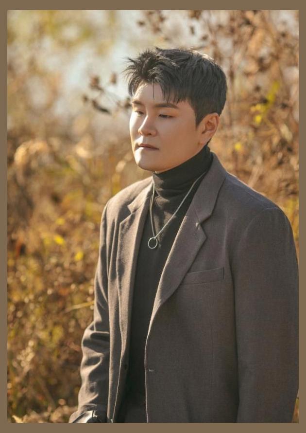 Shin Yong Jae photo 1