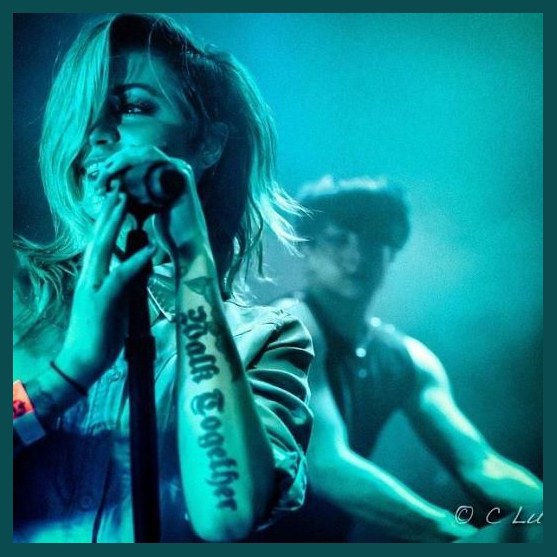 Shiny Toy Guns photo 1