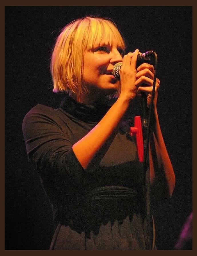 Sia photo 1