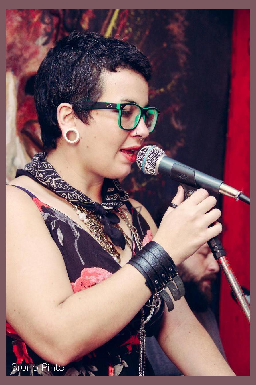 Tainara Vilas Boas photo 1