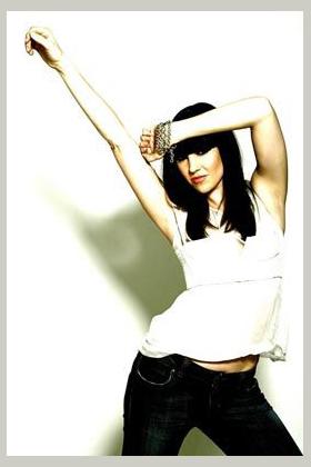 Tara McDonald photo 1