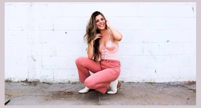 Tenille Arts photo 1