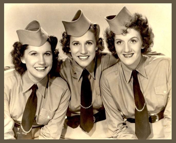 The Andrews Sisters photo 1