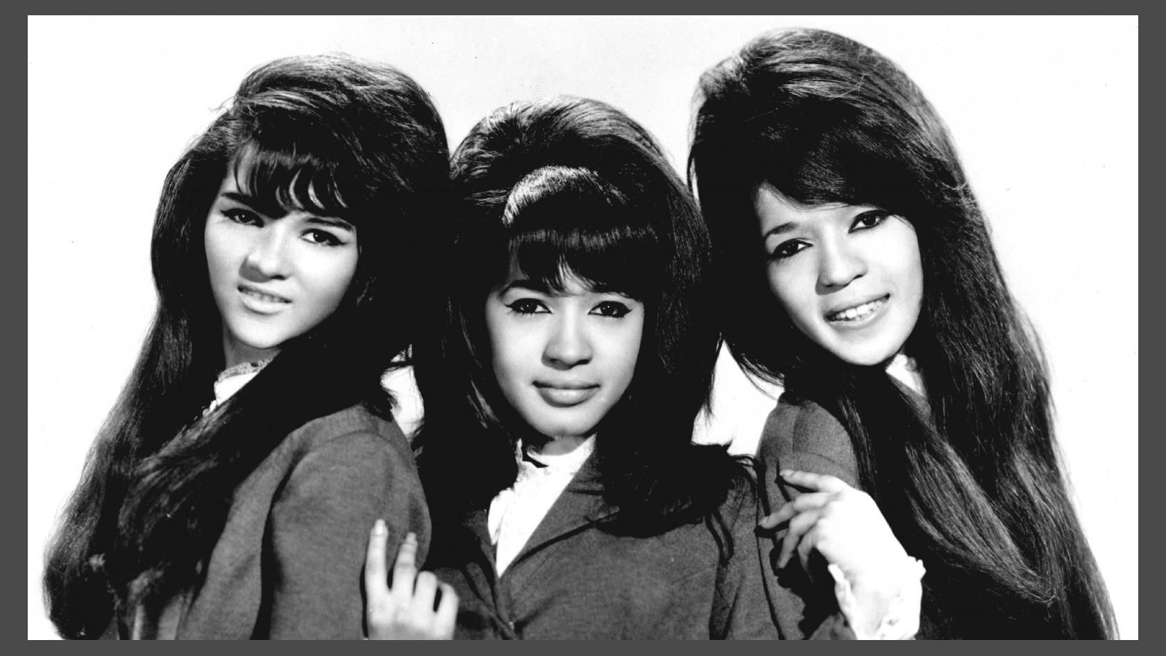 The Ronettes photo 1
