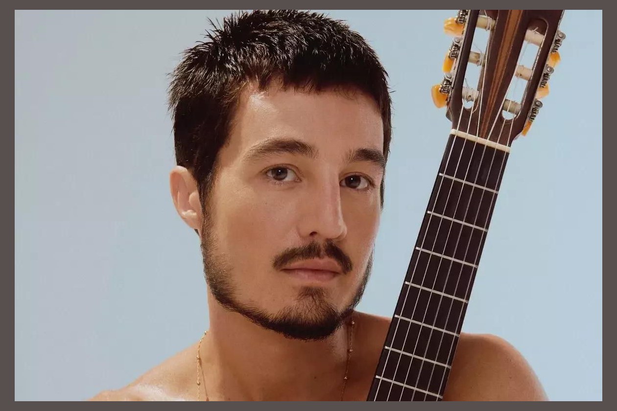 Tiago Iorc photo 1