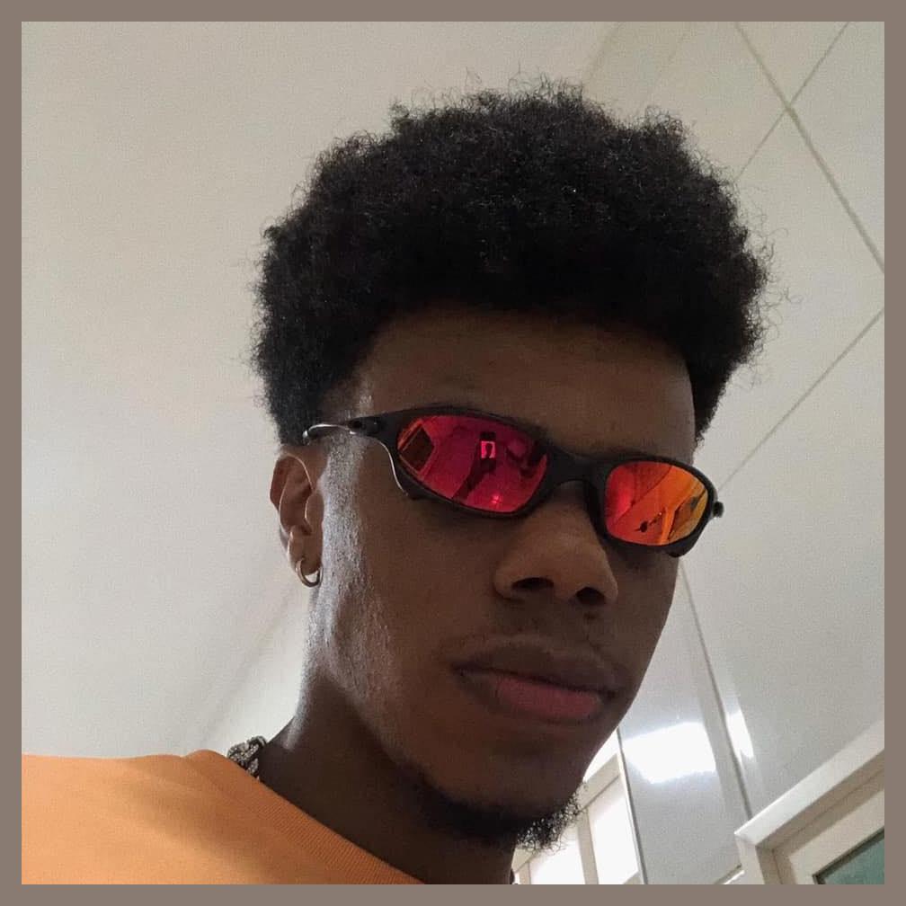 T h e ô photo 1
