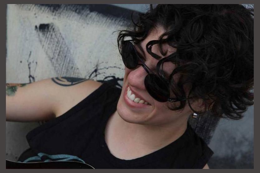 Tacy de Campos photo 1