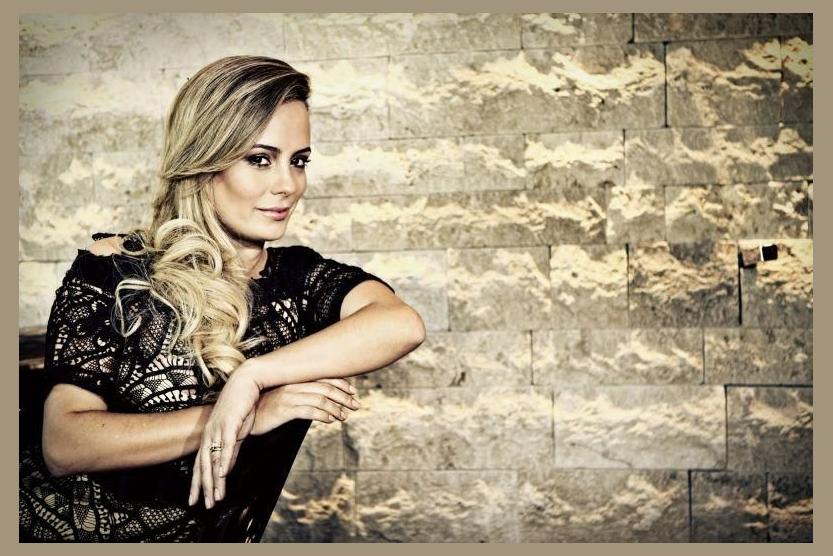 Tatiana Costa photo 1